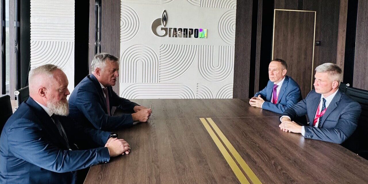 photo_5224313234792768459_y